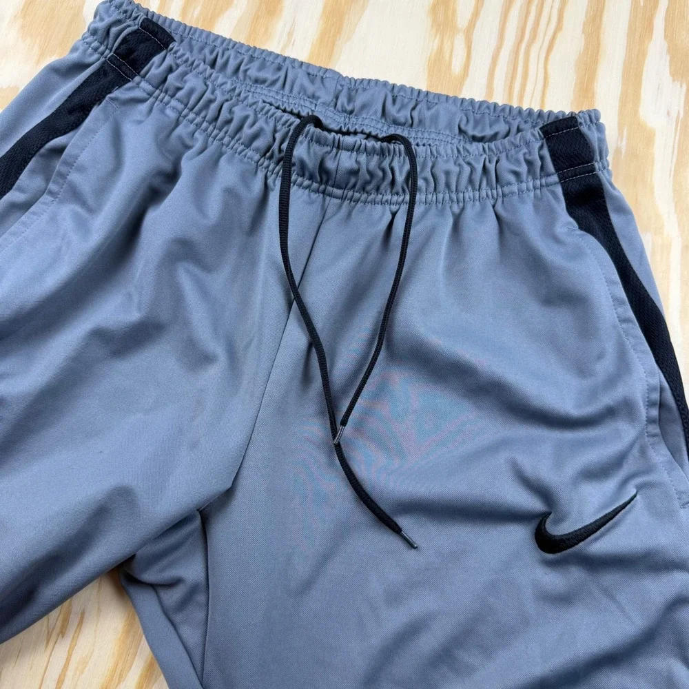 Nike Mens Therma-FIT Training Pants Grey Black Stripe Joggers Large 29 Inseam